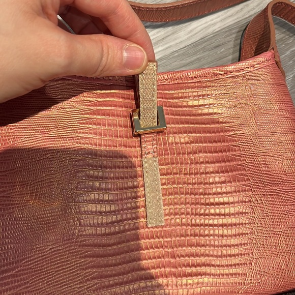 Nine West pink croc leather mini shoulder bag with gold detail - Picture 4 of 5